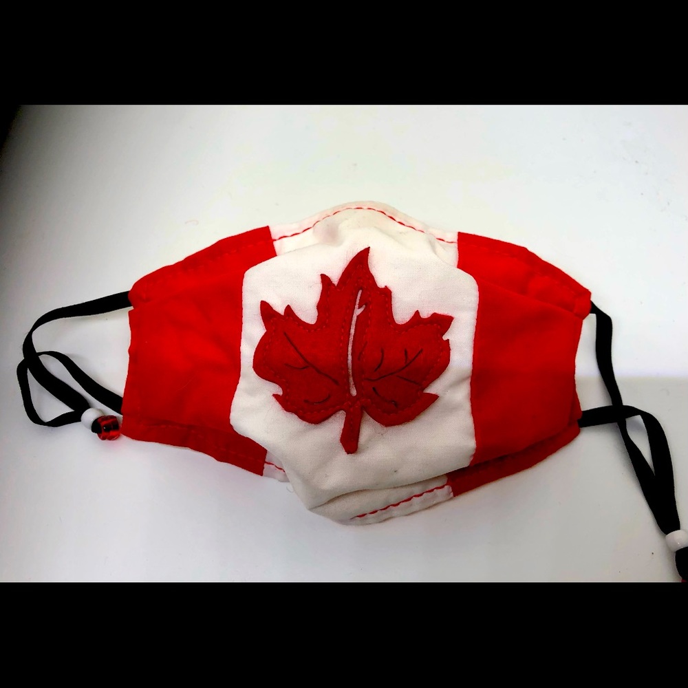 Canadian flag mask